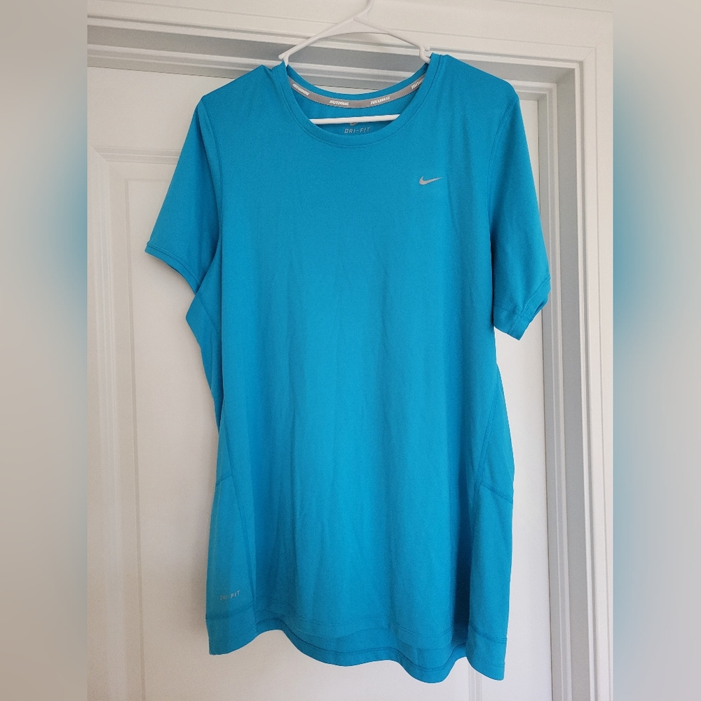 Nike Short Sleeve Blue Shirt - Size 1X